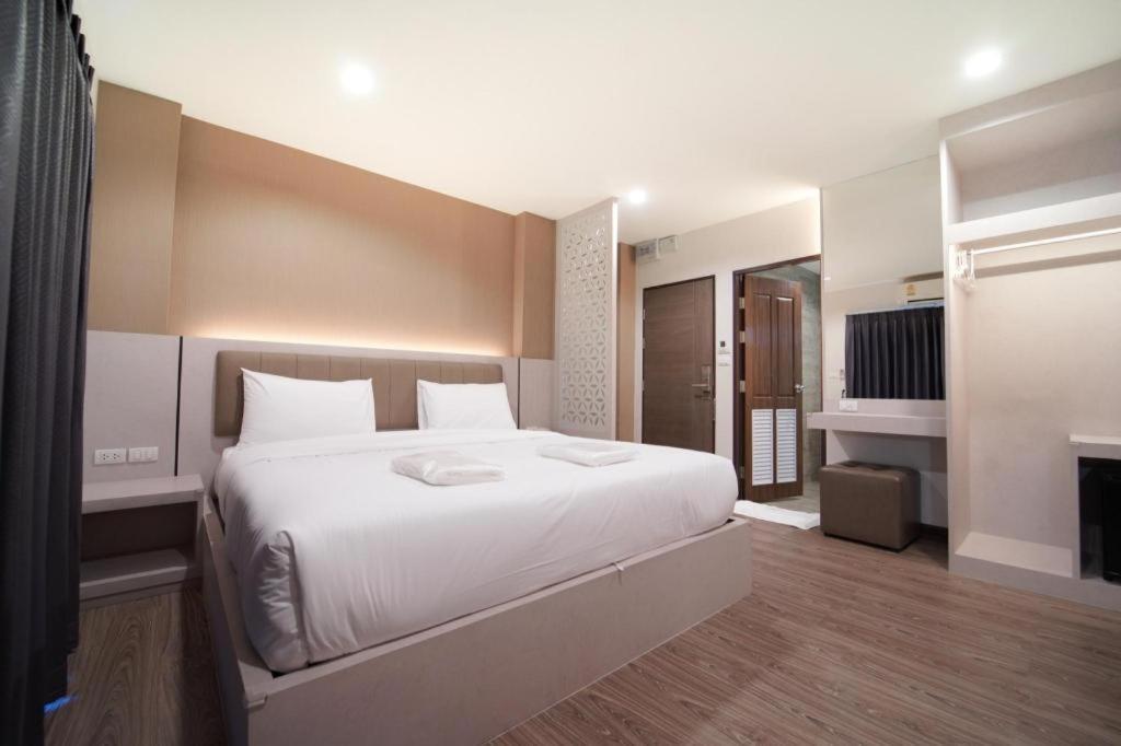 The Y House Otel Chiang Mai Dış mekan fotoğraf